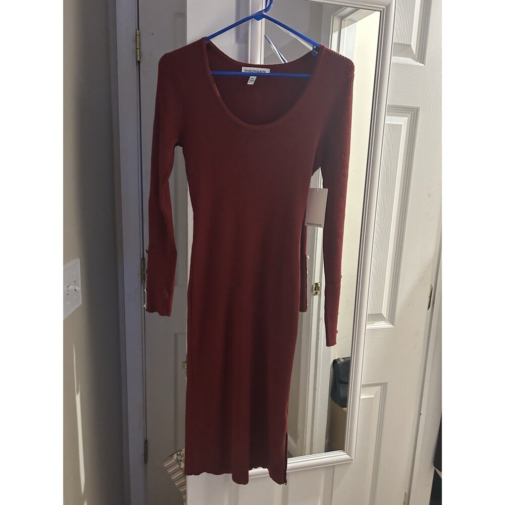 Womans Size Medium Perfect Sweater Dress! Beautiful Burgundy Sz MD